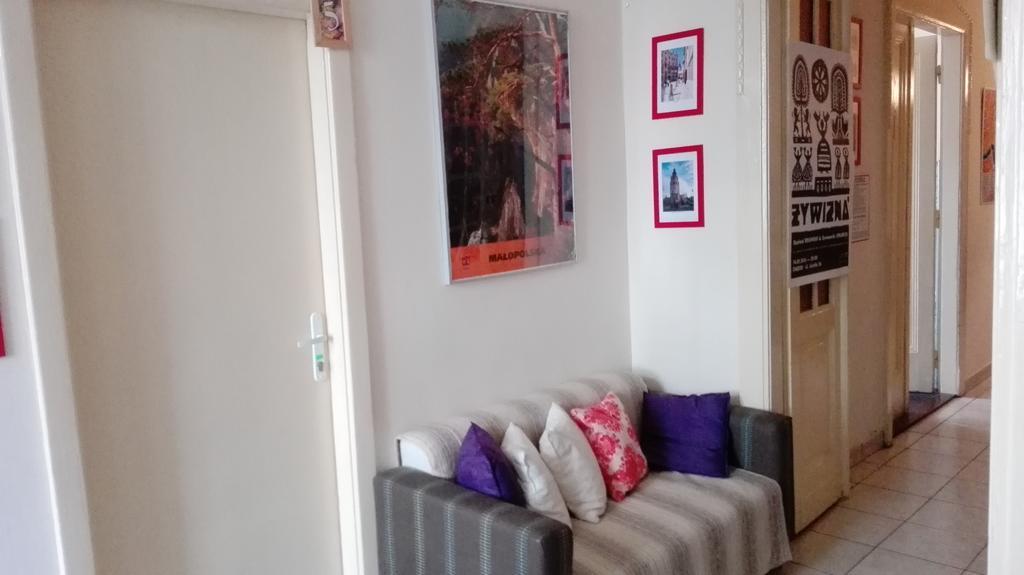 Hostel Aleje 28 Krakau Buitenkant foto