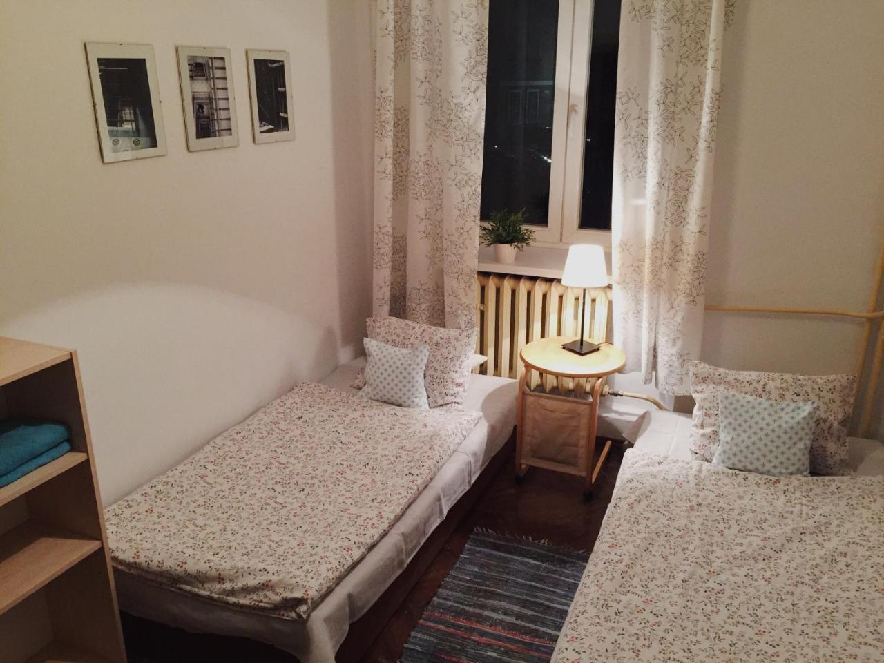 Hostel Aleje 28 Krakau Buitenkant foto