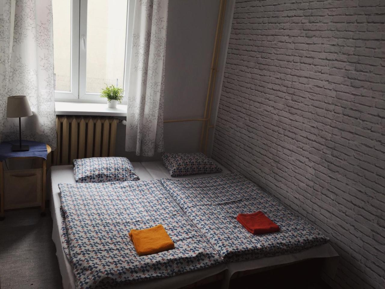 Hostel Aleje 28 Krakau Buitenkant foto