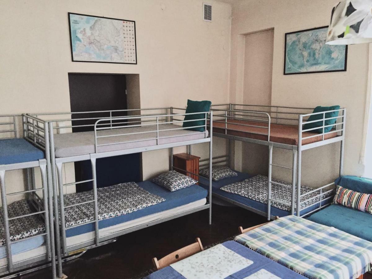 Hostel Aleje 28 Krakau Buitenkant foto