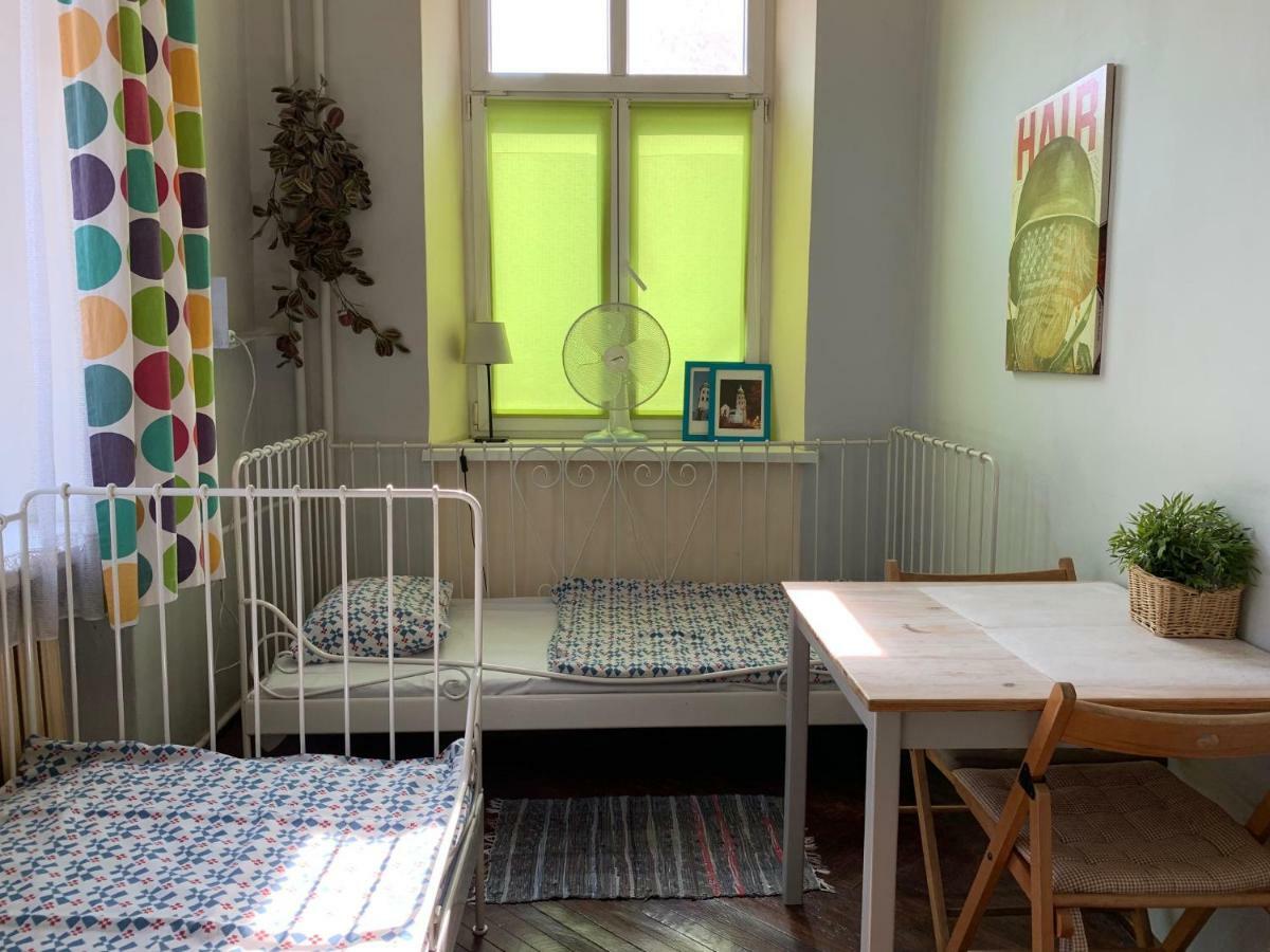 Hostel Aleje 28 Krakau Buitenkant foto